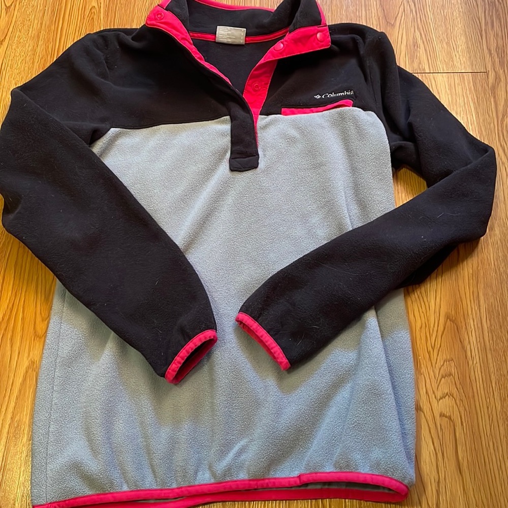 Columbia sweater